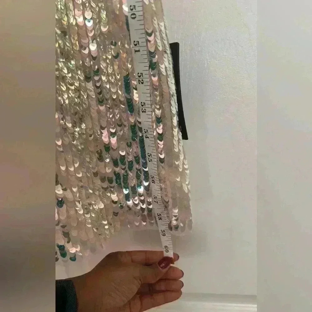NWT: Needle & Thread Scarlett Sequin Gown Champagne/Silver - Women’s - Size 4 - Picture 11 of 17